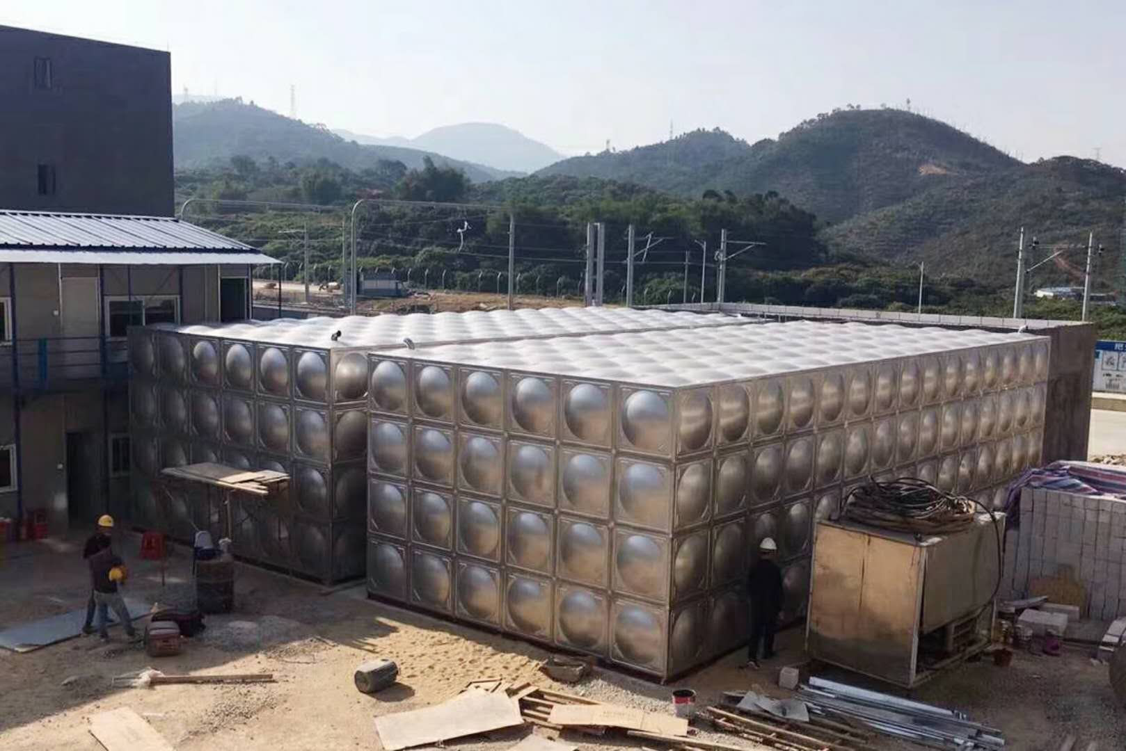 不锈钢水箱,方形不锈钢水箱,消防水箱,不锈钢消防水箱,不锈钢保温水箱 不锈钢水箱,方形不锈钢水箱,消防水箱,不锈钢消防水箱,不锈钢保温水箱