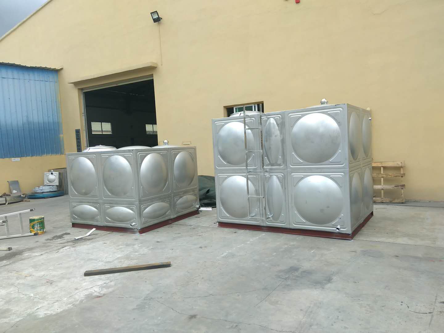 不锈钢水箱,不锈钢水箱厂家,不锈钢消防水箱 不锈钢水箱,不锈钢水箱厂家,不锈钢消防水箱