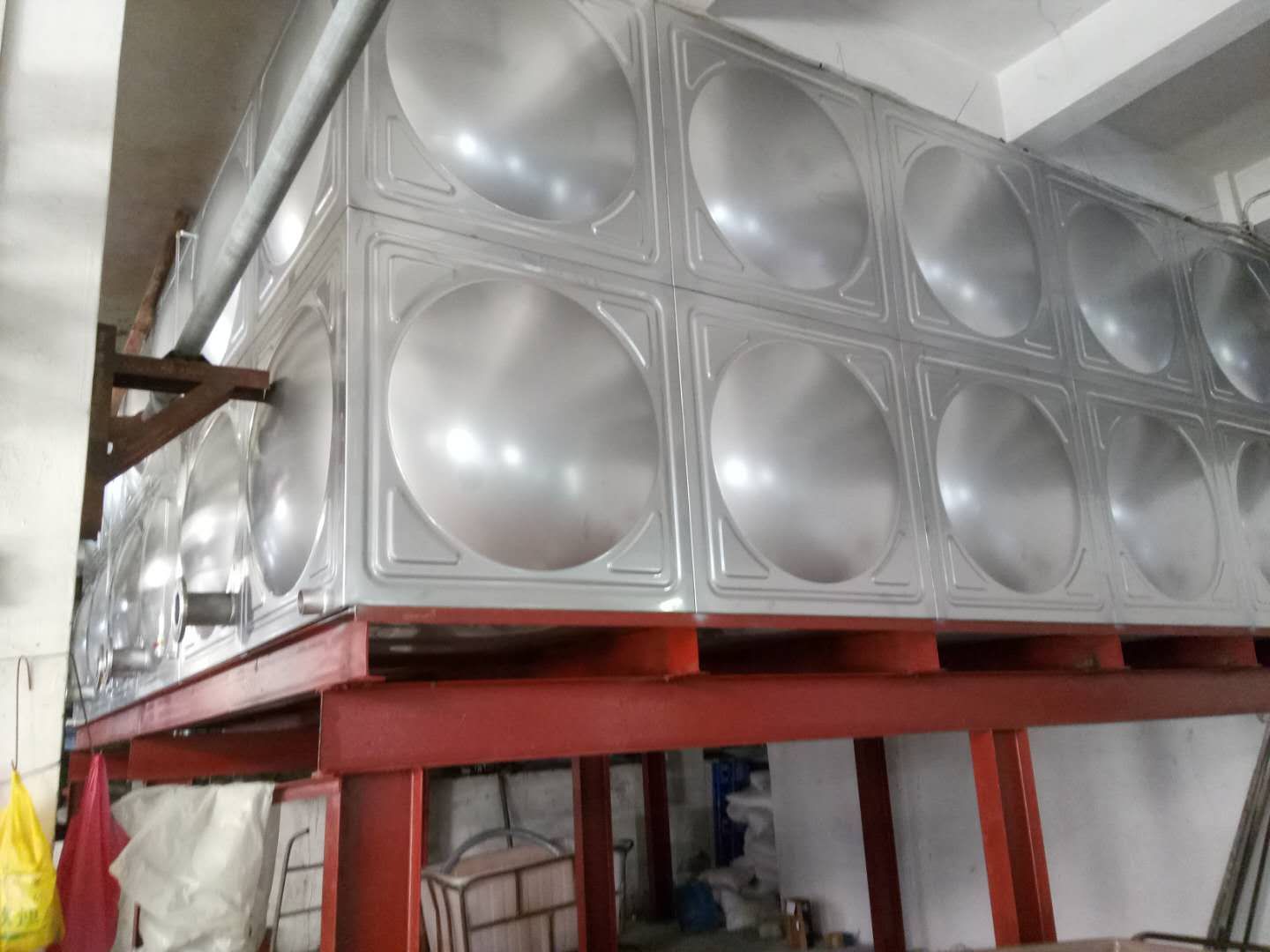 不锈钢消防水箱，不锈钢消防水箱，不锈钢消防水箱，不锈钢消防水箱，不锈钢消防水箱，不锈钢消防水箱，不锈钢消防水箱，不锈钢消防水箱，不锈钢消防水箱，不锈钢消防水箱，不锈钢消防水箱，不锈钢消防水箱，