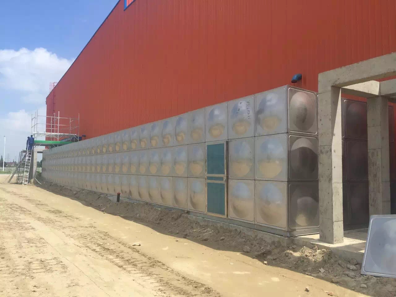 不锈钢水箱，不锈钢消防水箱，不锈钢水箱厂家，不锈钢水箱价格--东莞市长鑫容器制造有限公司