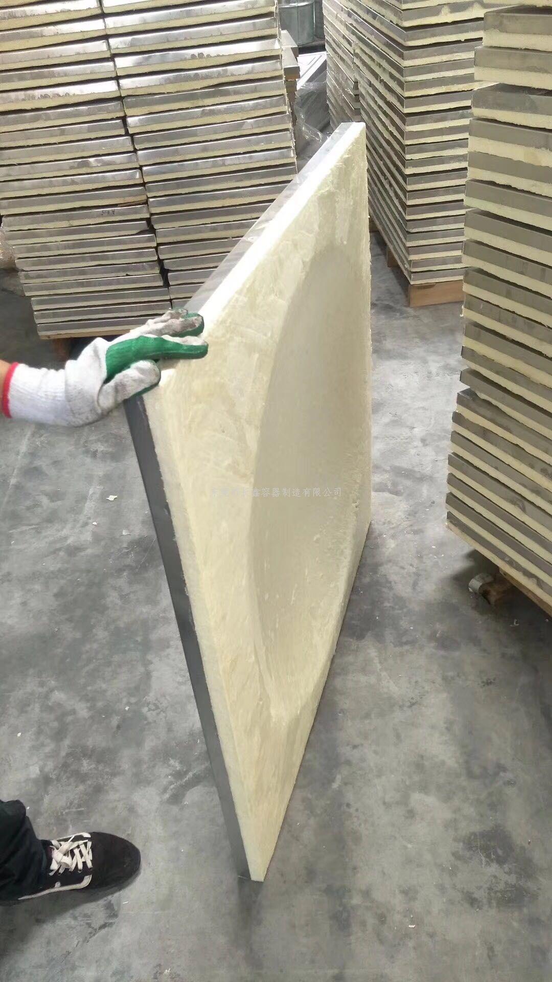 不锈钢水箱，不锈钢水箱厂家，不锈钢水箱价格，不锈钢消防水箱，不锈钢保温水箱